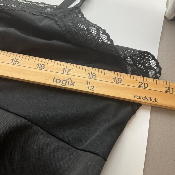 VTG 70's Vanity Fair 1XL Black Lace Trim Nylon Slip Dress Adjustable Whimsygoth - Picture 3 of 11